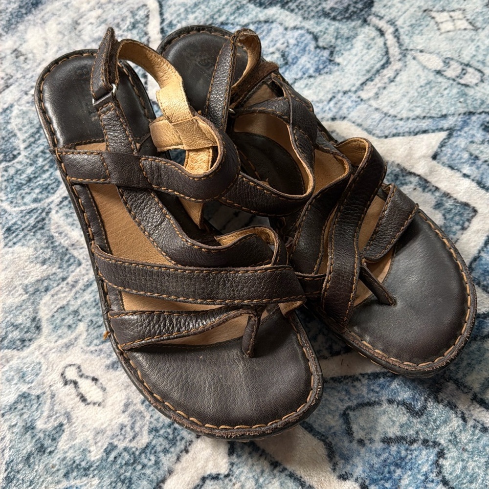 Born Brown Leather platform strap Sandals Women’s Size 10 EUR 42
